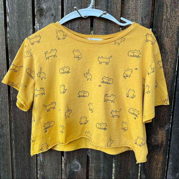 french pastry Tops - French Pastry Cat Kitten Lover Mustard Yellow Crop Top Sz M